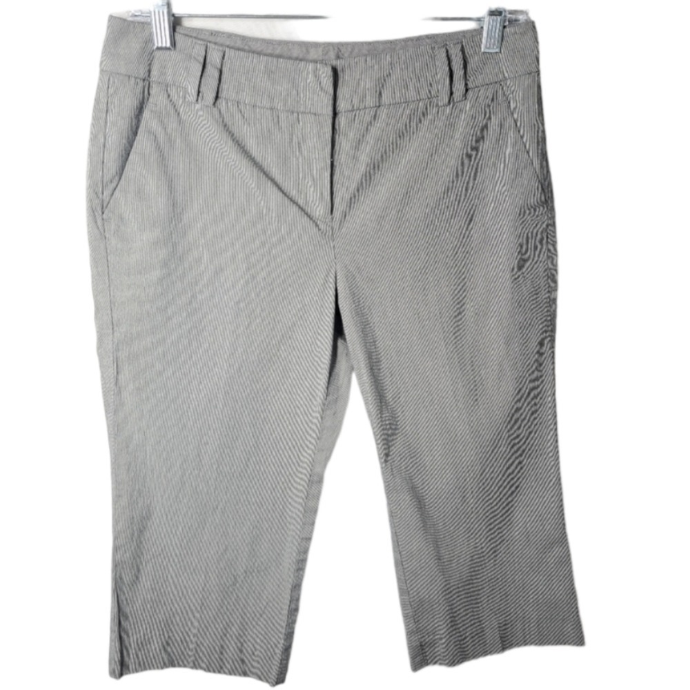 New York & Company Women's Grey Bermuda Dress Pants Size 4